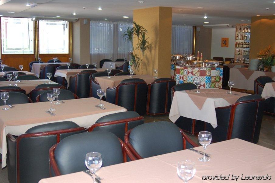 Like Ue Hotel Goiânia Restaurant foto